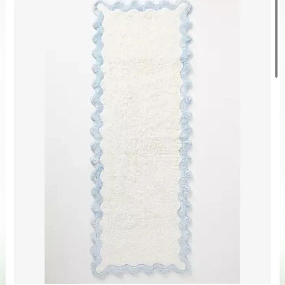 Anthropologie Maeve Scalloped Bath Mat Large NWT